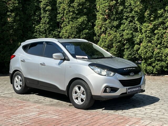 Сірий Хендай іх35, об'ємом двигуна 2 л та пробігом 307 тис. км за 11000 $, фото 1 на Automoto.ua