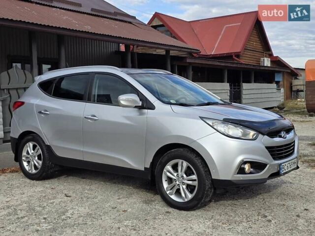Сірий Хендай іх35, об'ємом двигуна 1.69 л та пробігом 308 тис. км за 11999 $, фото 1 на Automoto.ua
