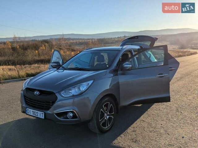 Сірий Хендай іх35, об'ємом двигуна 2 л та пробігом 175 тис. км за 10900 $, фото 1 на Automoto.ua