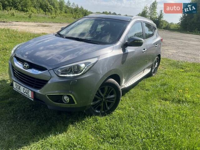 Серый Хендай их35, объемом двигателя 2 л и пробегом 180 тыс. км за 11000 $, фото 1 на Automoto.ua