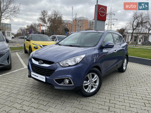 Синий Хендай их35, объемом двигателя 2 л и пробегом 148 тыс. км за 12800 $, фото 1 на Automoto.ua
