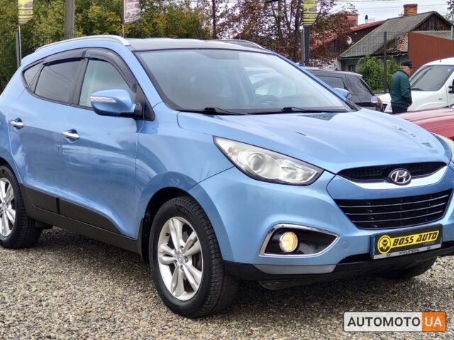 Синий Хендай их35, объемом двигателя 1.7 л и пробегом 243 тыс. км за 10800 $, фото 1 на Automoto.ua