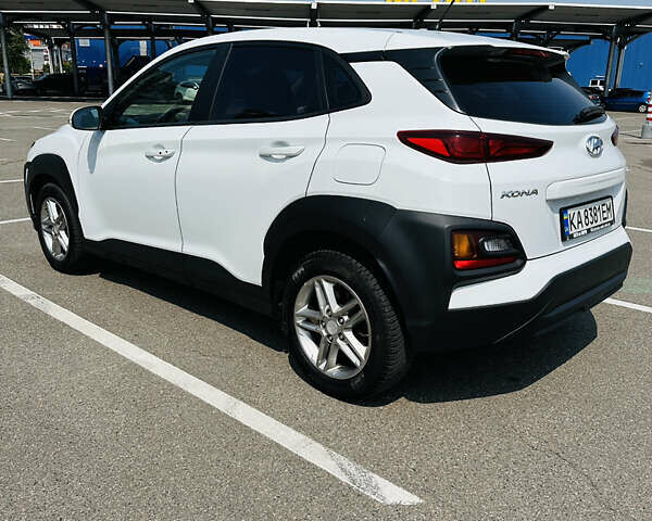 Білий Хендай Kona, об'ємом двигуна 1.58 л та пробігом 128 тис. км за 16500 $, фото 1 на Automoto.ua