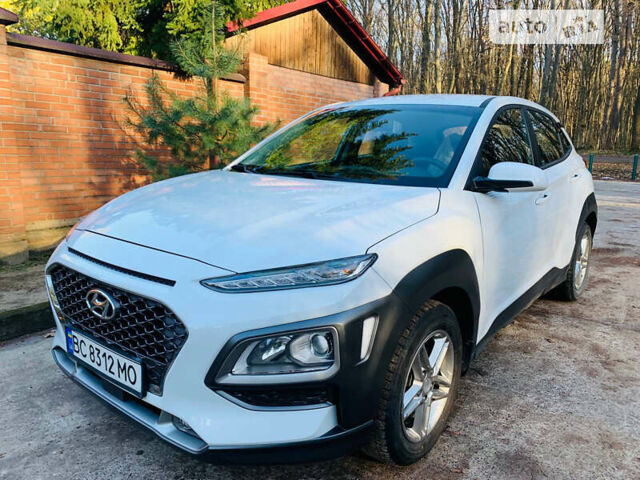 Білий Хендай Kona, об'ємом двигуна 2 л та пробігом 88 тис. км за 15200 $, фото 1 на Automoto.ua