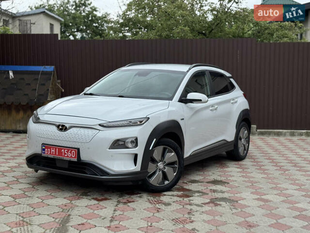 Білий Хендай Kona, об'ємом двигуна 0 л та пробігом 68 тис. км за 14999 $, фото 1 на Automoto.ua
