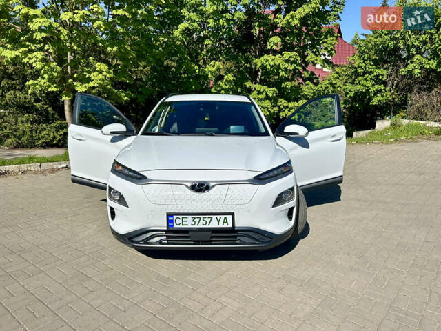 Білий Хендай Kona, об'ємом двигуна 0 л та пробігом 95 тис. км за 16850 $, фото 1 на Automoto.ua