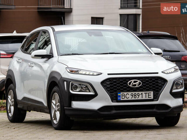 Белый Хендай Kona, объемом двигателя 2 л и пробегом 98 тыс. км за 15200 $, фото 1 на Automoto.ua
