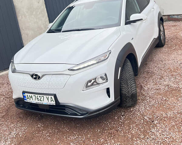 Білий Хендай Kona, об'ємом двигуна 0 л та пробігом 47 тис. км за 17300 $, фото 1 на Automoto.ua