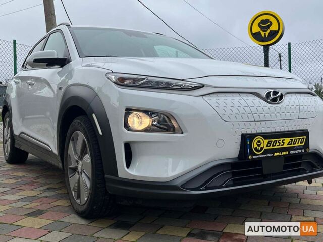 Білий Хендай Kona, об'ємом двигуна 39 л та пробігом 46 тис. км за 16999 $, фото 1 на Automoto.ua