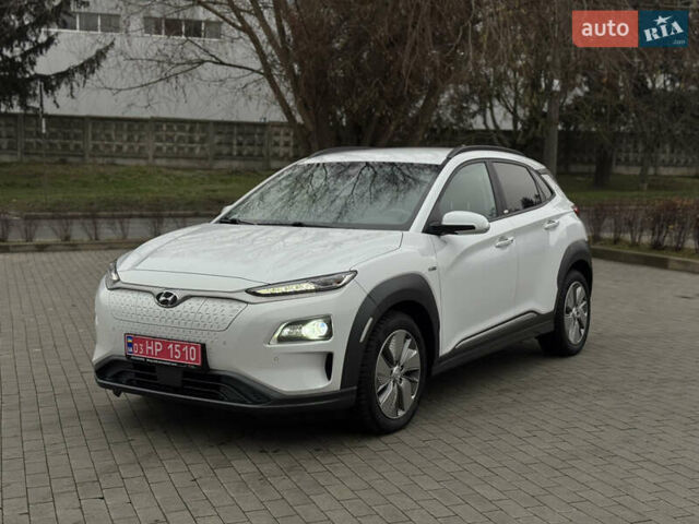 Білий Хендай Kona, об'ємом двигуна 0 л та пробігом 82 тис. км за 18500 $, фото 1 на Automoto.ua