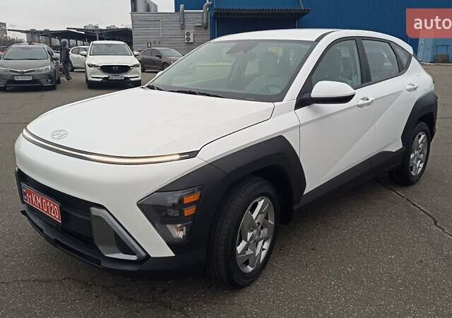 Белый Хендай Kona, объемом двигателя 2 л и пробегом 19 тыс. км за 26600 $, фото 1 на Automoto.ua