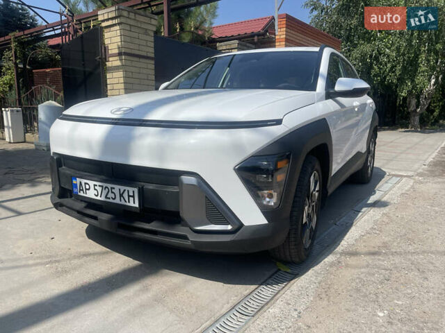 Белый Хендай Kona, объемом двигателя 2 л и пробегом 3 тыс. км за 27500 $, фото 1 на Automoto.ua