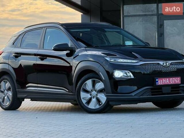 Черный Хендай Kona, объемом двигателя 0 л и пробегом 137 тыс. км за 16800 $, фото 1 на Automoto.ua