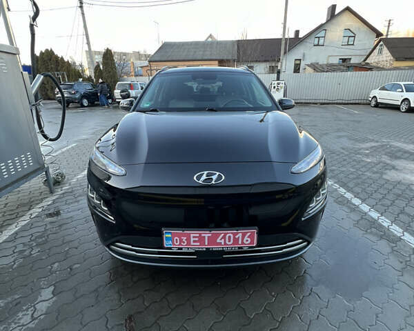 Черный Хендай Kona, объемом двигателя 0 л и пробегом 148 тыс. км за 18700 $, фото 1 на Automoto.ua