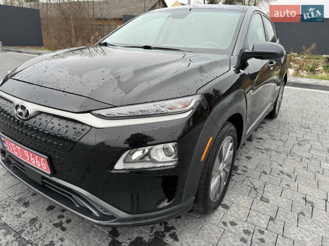 Черный Хендай Kona, объемом двигателя 0 л и пробегом 82 тыс. км за 15300 $, фото 1 на Automoto.ua