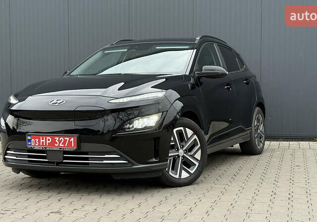 Черный Хендай Kona, объемом двигателя 0 л и пробегом 134 тыс. км за 20999 $, фото 1 на Automoto.ua