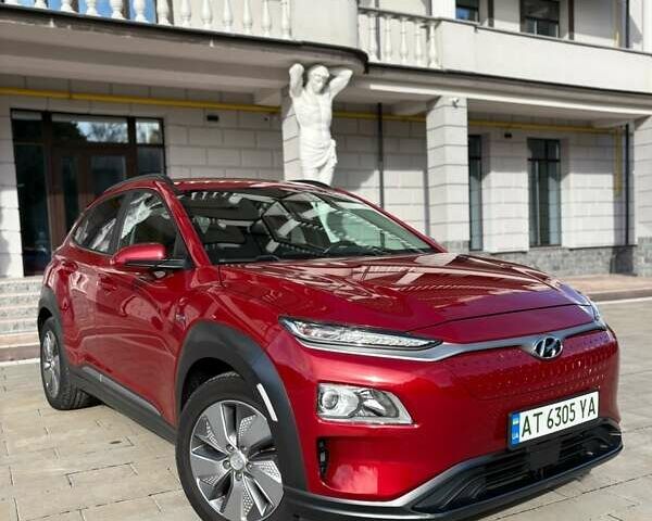 Красный Хендай Kona, объемом двигателя 0 л и пробегом 71 тыс. км за 17899 $, фото 1 на Automoto.ua
