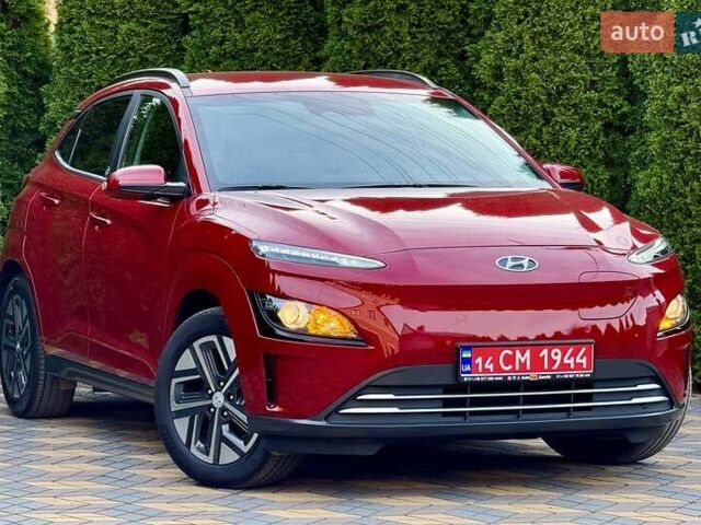 Красный Хендай Kona, объемом двигателя 0 л и пробегом 44 тыс. км за 17000 $, фото 1 на Automoto.ua