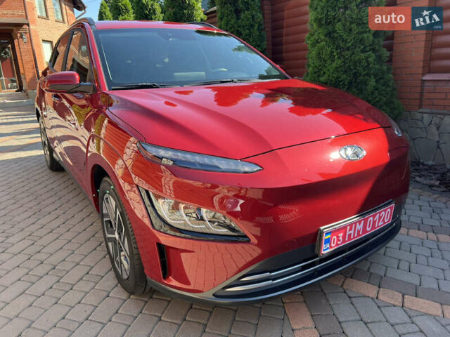 Красный Хендай Kona, объемом двигателя 0 л и пробегом 18 тыс. км за 19800 $, фото 1 на Automoto.ua