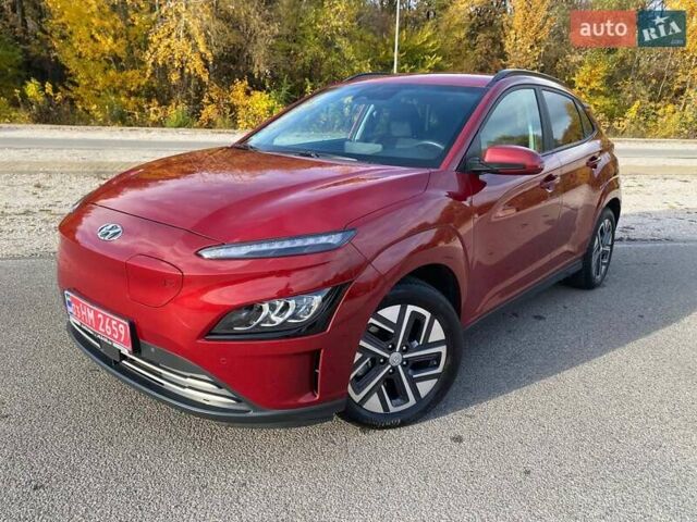 Красный Хендай Kona, объемом двигателя 0 л и пробегом 22 тыс. км за 23500 $, фото 1 на Automoto.ua