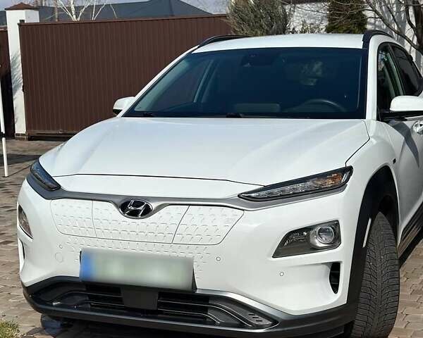 Хендай Kona, объемом двигателя 0 л и пробегом 74 тыс. км за 20000 $, фото 1 на Automoto.ua