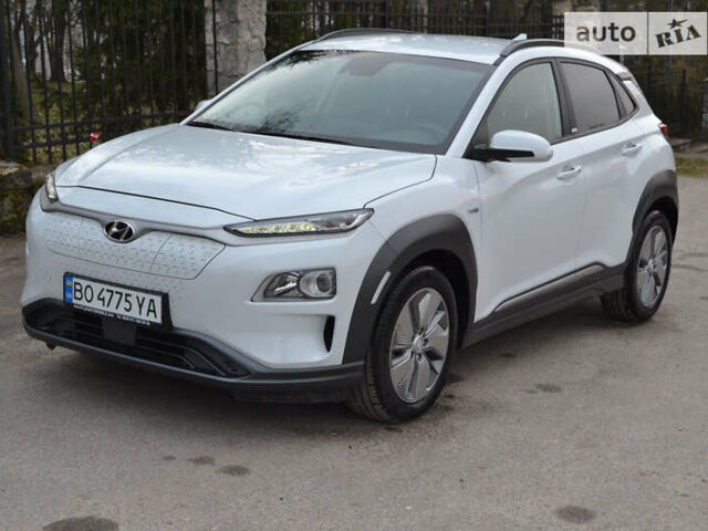 Хендай Kona, объемом двигателя 0 л и пробегом 33 тыс. км за 18600 $, фото 1 на Automoto.ua