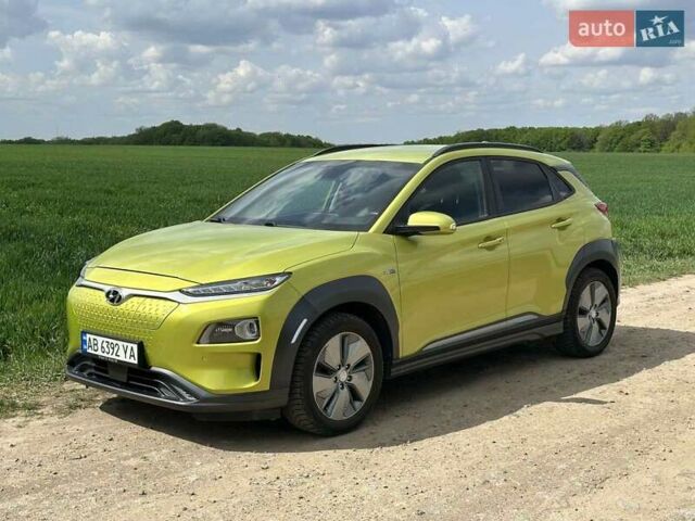 Желтый Хендай Kona, объемом двигателя 0 л и пробегом 107 тыс. км за 17200 $, фото 1 на Automoto.ua