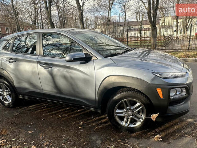 Серый Хендай Kona, объемом двигателя 2 л и пробегом 40 тыс. км за 18000 $, фото 1 на Automoto.ua