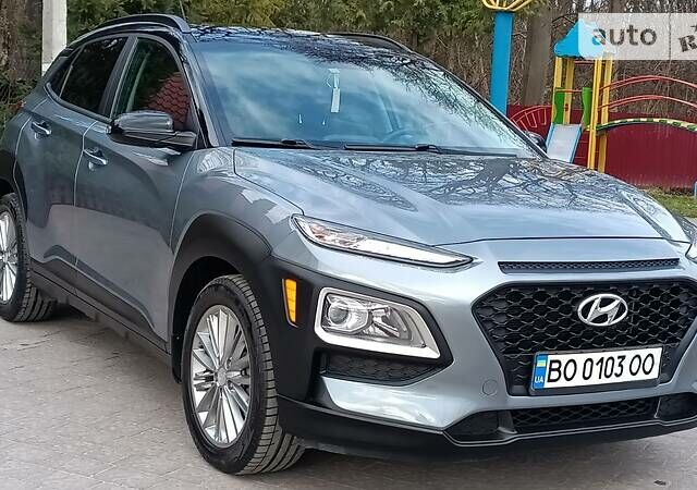 Серый Хендай Kona, объемом двигателя 2 л и пробегом 42 тыс. км за 16850 $, фото 1 на Automoto.ua