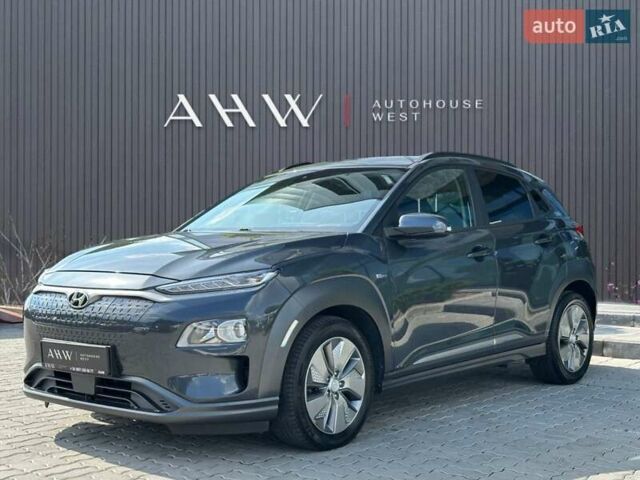 Сірий Хендай Kona, об'ємом двигуна 0 л та пробігом 137 тис. км за 16700 $, фото 1 на Automoto.ua