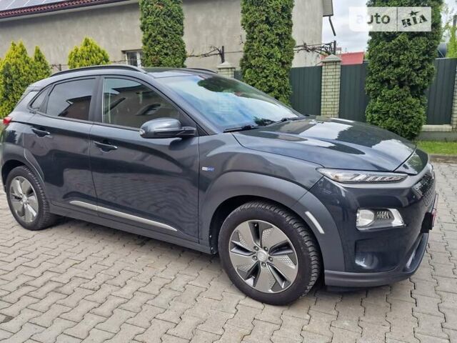 Сірий Хендай Kona, об'ємом двигуна 0 л та пробігом 111 тис. км за 17200 $, фото 1 на Automoto.ua