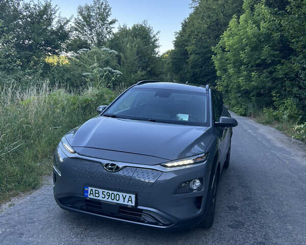 Сірий Хендай Kona, об'ємом двигуна 0 л та пробігом 122 тис. км за 17200 $, фото 1 на Automoto.ua