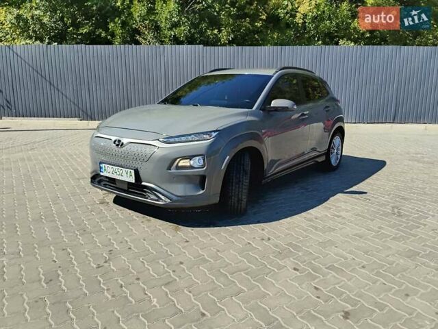 Сірий Хендай Kona, об'ємом двигуна 0 л та пробігом 182 тис. км за 18500 $, фото 1 на Automoto.ua