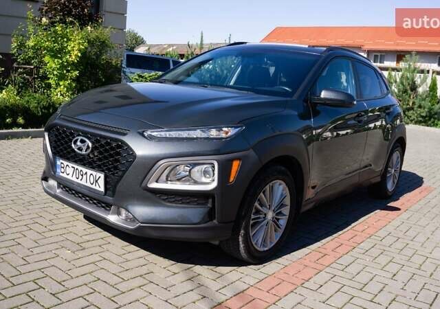 Серый Хендай Kona, объемом двигателя 2 л и пробегом 51 тыс. км за 15500 $, фото 1 на Automoto.ua