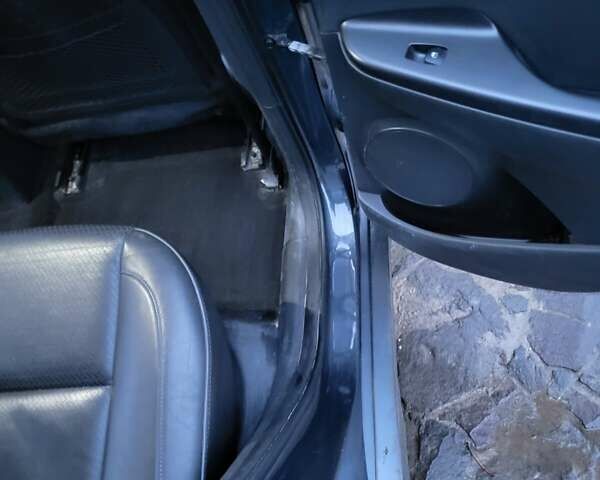 Серый Хендай Kona, объемом двигателя 0 л и пробегом 194 тыс. км за 15800 $, фото 1 на Automoto.ua