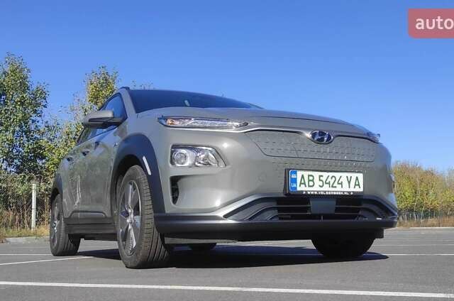 Сірий Хендай Kona, об'ємом двигуна 0 л та пробігом 71 тис. км за 17500 $, фото 1 на Automoto.ua