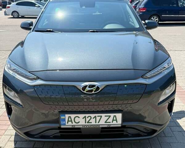 Сірий Хендай Kona, об'ємом двигуна 0 л та пробігом 60 тис. км за 17000 $, фото 1 на Automoto.ua