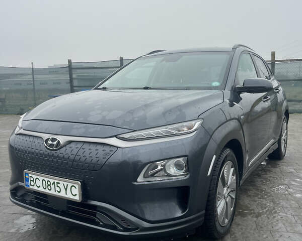 Сірий Хендай Kona, об'ємом двигуна 0 л та пробігом 132 тис. км за 15500 $, фото 1 на Automoto.ua