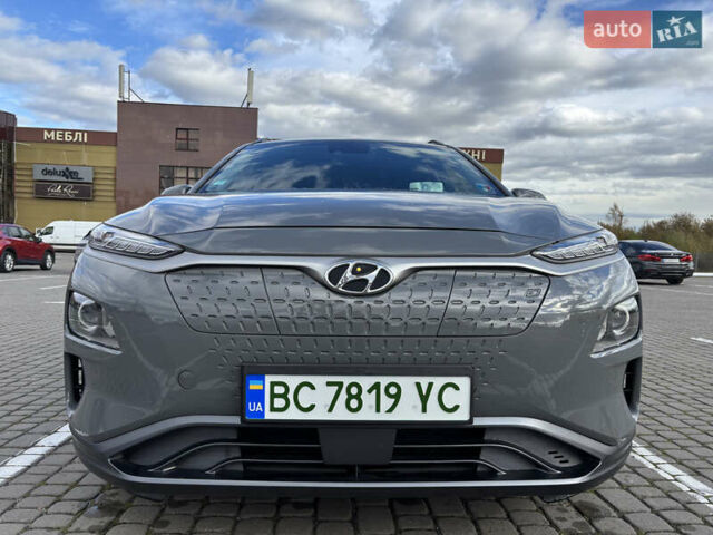 Серый Хендай Kona, объемом двигателя 0 л и пробегом 51 тыс. км за 15800 $, фото 1 на Automoto.ua