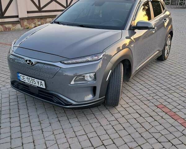 Сірий Хендай Kona, об'ємом двигуна 0 л та пробігом 63 тис. км за 17950 $, фото 1 на Automoto.ua