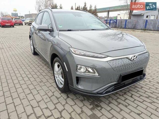 Сірий Хендай Kona, об'ємом двигуна 0 л та пробігом 55 тис. км за 14999 $, фото 1 на Automoto.ua