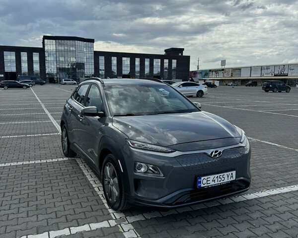 Серый Хендай Kona, объемом двигателя 0 л и пробегом 52 тыс. км за 16300 $, фото 1 на Automoto.ua
