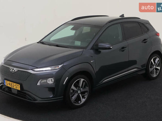 Серый Хендай Kona, объемом двигателя 0 л и пробегом 80 тыс. км за 17500 $, фото 1 на Automoto.ua