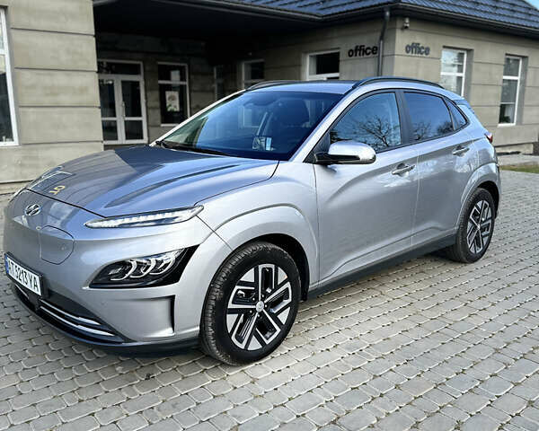 Хендай Kona 2023 у Коломые на Automoto.ua Сірий Хендай Kona, об'ємом двигуна 0 л та пробігом 18 тис. км за 20900 $, фото 1 на Automoto.ua