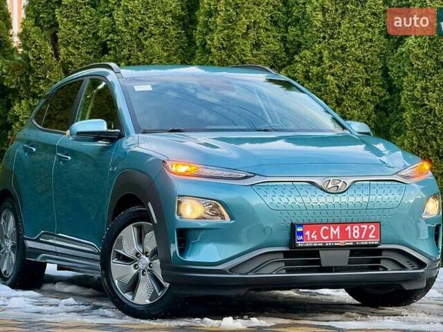 Синий Хендай Kona, объемом двигателя 0 л и пробегом 105 тыс. км за 17200 $, фото 1 на Automoto.ua