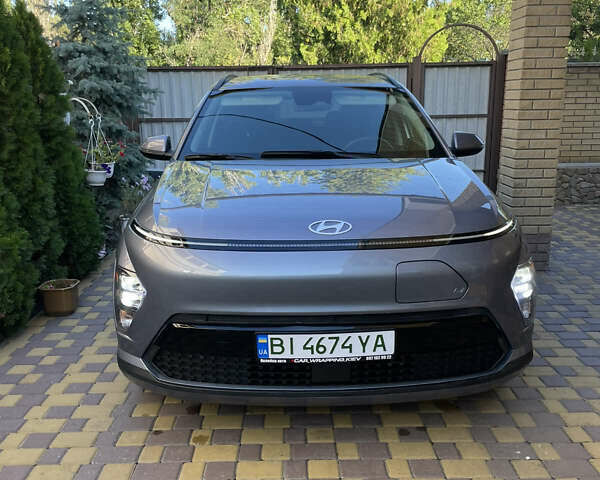 Синий Хендай Kona, объемом двигателя 0 л и пробегом 14 тыс. км за 22499 $, фото 1 на Automoto.ua