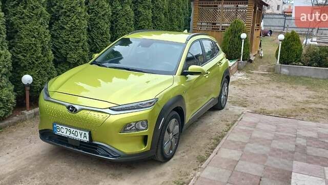 Зеленый Хендай Kona, объемом двигателя 0 л и пробегом 86 тыс. км за 19000 $, фото 1 на Automoto.ua