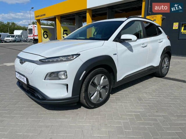 Білий Хендай Kona Electric, об'ємом двигуна 0 л та пробігом 118 тис. км за 17400 $, фото 1 на Automoto.ua