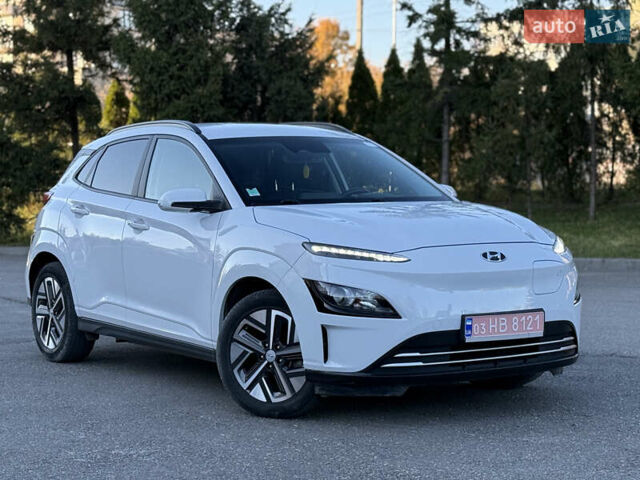 Белый Хендай Kona Electric, объемом двигателя 0 л и пробегом 80 тыс. км за 16900 $, фото 1 на Automoto.ua