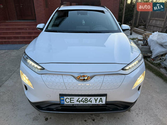 Белый Хендай Kona Electric, объемом двигателя 0 л и пробегом 47 тыс. км за 16100 $, фото 1 на Automoto.ua